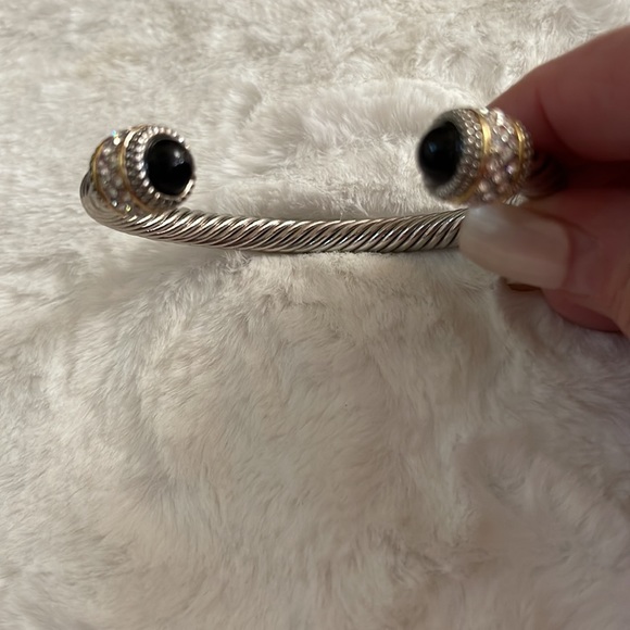 Cable bangle bracelet - Picture 2 of 4